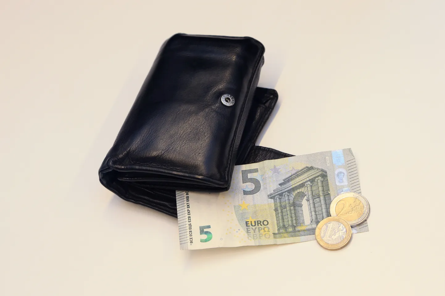 Sotsiaalkindlustusamet maksis mullu riiklikku vanaduspensioni 284 447 inimesele.